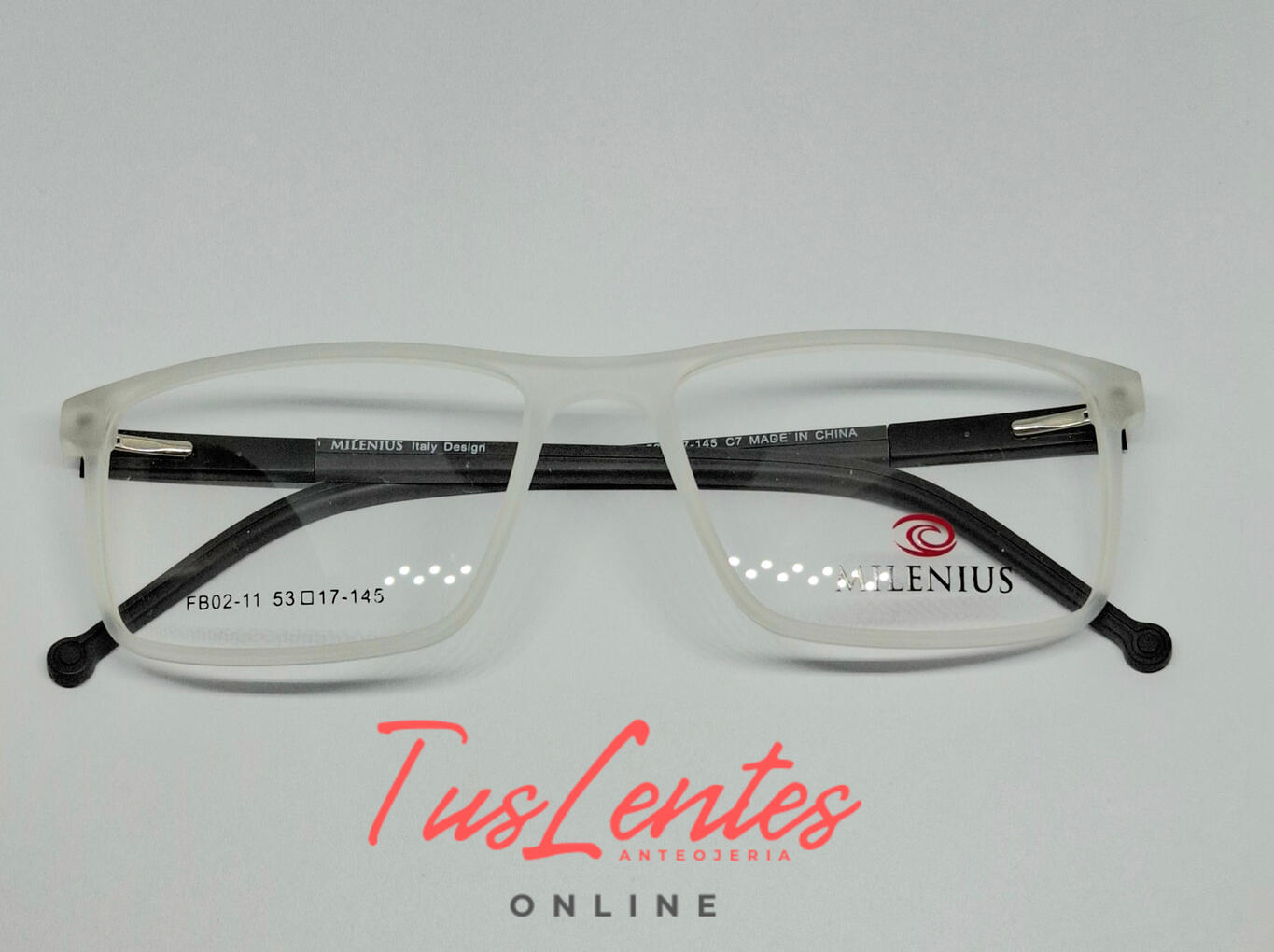 Destaca con un toque moderno con nuestro aro de acetato.